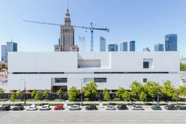 Muzeum sztuki nowoczesnej Warszawa – odkryj wyjątkowe wystawy i atrakcje